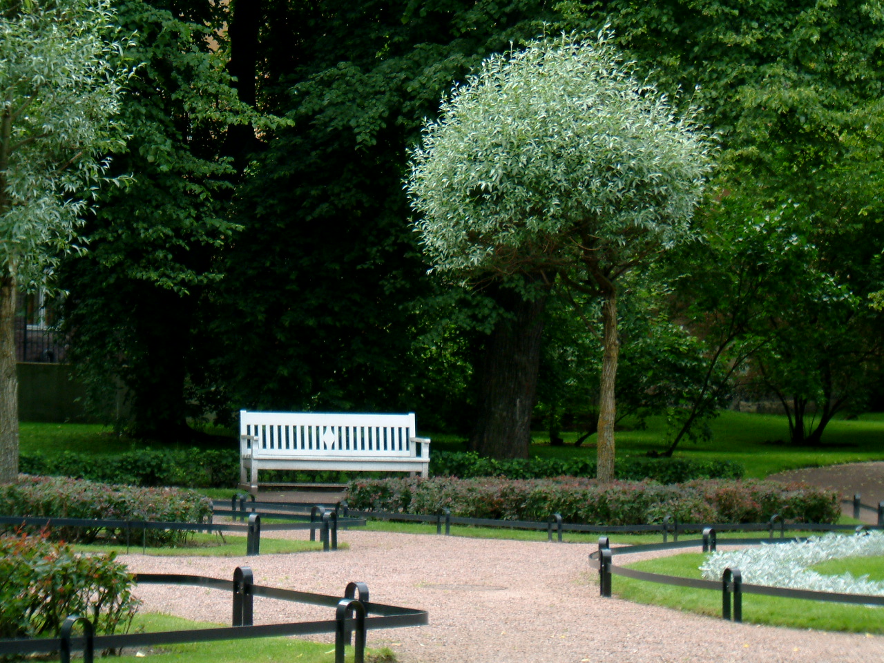 Maisemasuunnittelu Hemgårdin Eiran puisto (kuvaaja Jouni Heinänen)