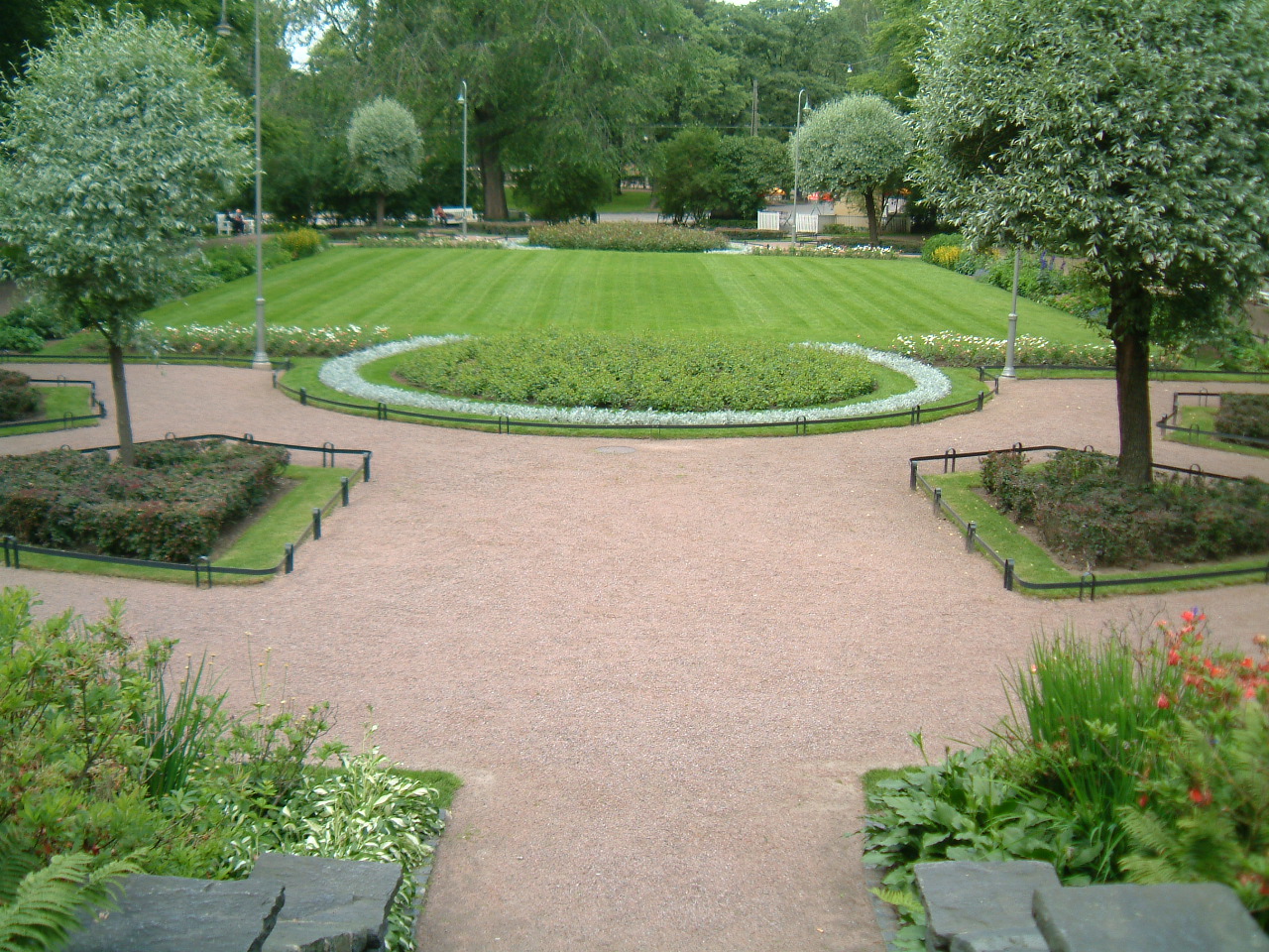 Maisemasuunnittelu Hemgårdin Eiran puisto (kuvaaja Jouni Heinänen)